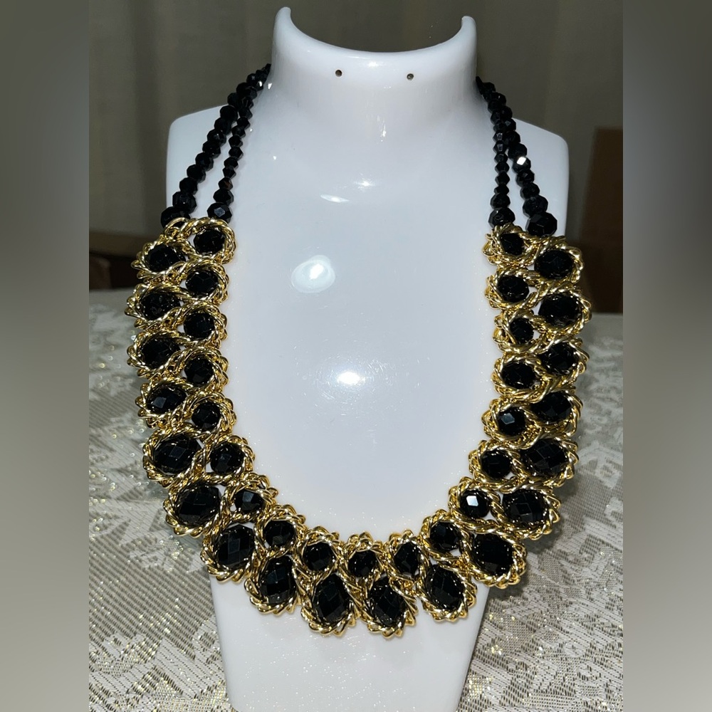 Elegant Black and Gold Faceted Necklace NEW!